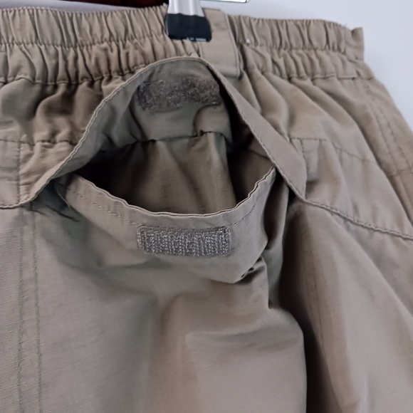 Reel Legends Cargo Fishing Shorts Size XL Beige Elastic Waist Cotton Blend - Picture 5 of 10